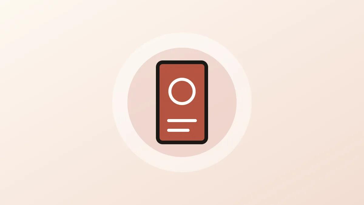 Contenido de un bolso de viaje sobre una mesa: cargador, documentación y candado pequeño